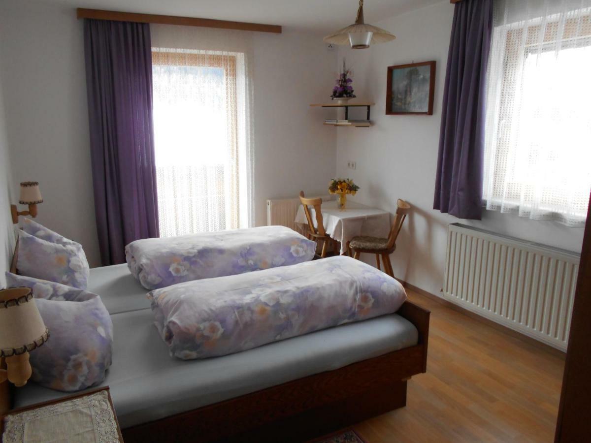 Apartments Jaeger Trins Zewnętrze zdjęcie